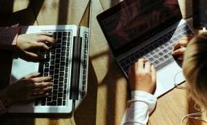 Dermatologists warn teenagers: "Don't believe everything you see on the Internet!”